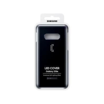 A Samsung apresenta a Capinha de Celular EF-KG970CBEGBR para S10e. Na cor preta e um acabamento que resulta num design moderno. Seu diferencial, são a