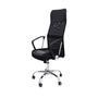 A Cadeira TOP BLACK foi desenvolvida para que os usuários tenham uma experiência extremamente confortável, mesmo que precise utilizar por muitas horas