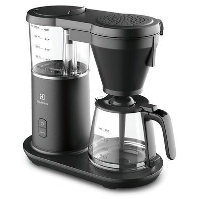 Aproveite todo o sabor do café com a cafeteira elétrica electrolux expert cmp70. Transforme suas manhãs em uma experiência única de degustação, com a 