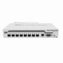 Descrição crs309-1g-8s+in - cloud router switch o crs309-1g-8s+ é um switch de rede extremamente compacto e poderoso. Ele tem oito slots sfp+, suporta