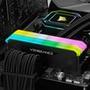 A memória CORSAIR VENGEANCE RGB RS DDR4 aprimora a estética do seu PC com iluminação RGB dinâmica e endereçável individualmente, enquanto oferece exce