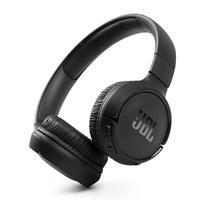 Os fones de ouvido JBL Tune 510BT oferecem o potente som JBL Pure Bass sem fios. Fáceis de usar, esses fones de ouvido proporcionam até 40 horas de ba